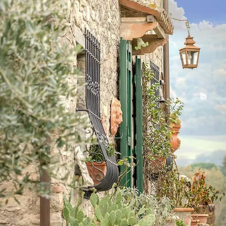 Вилла Casale Delle Farfalle 12, Emma