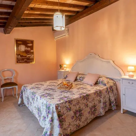 Casale Delle Farfalle 12, Emma ヴィラ