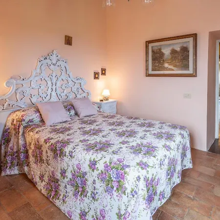 Casale Delle Farfalle 12, Emma Вилла *