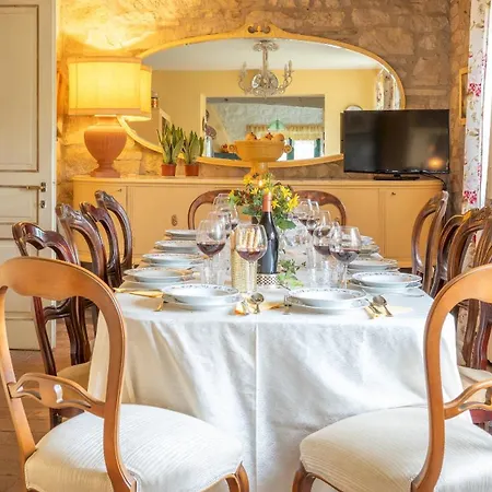 Casale Delle Farfalle 12, Emma