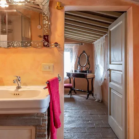 ヴィラ Casale Delle Farfalle 12, Emma *