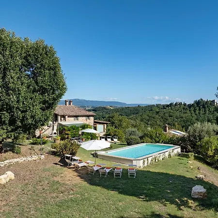 Villa Casale Delle Farfalle 12, Emma *
